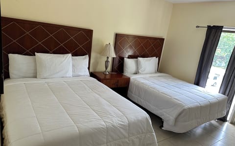 Deluxe Double Room, 2 Double Beds | 1 bedroom, free WiFi, bed sheets