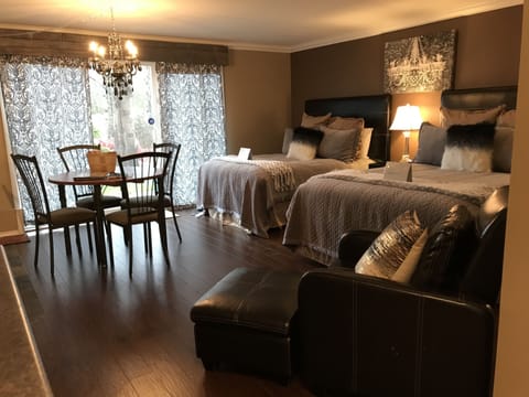 Serenity Room | 1 bedroom, premium bedding, minibar, desk