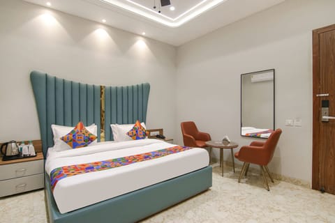 Deluxe Room | Egyptian cotton sheets, premium bedding, in-room safe, free WiFi