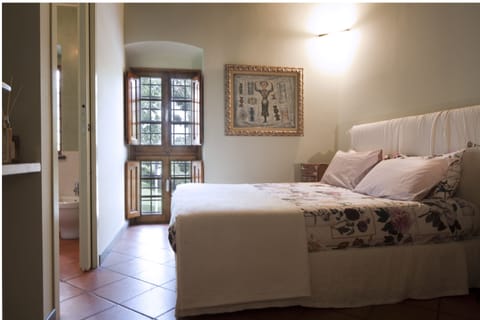 Comfort Double Room | Premium bedding, minibar, desk, soundproofing