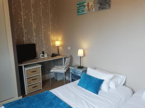 Standard Twin Room | Premium bedding, pillowtop beds, desk, soundproofing