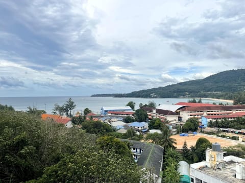 Oceana Resort sea view studio - pool & gym (11166)