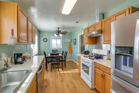 Lakewood Vacation Rental | 3BR | 2BA | Stairs to Enter | 1,800 Sq Ft