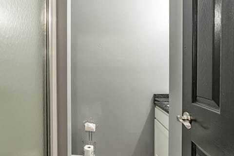 1450 N Willis Dr Unit 5-large-024-018-DSC4107-1499x1000-72dpi