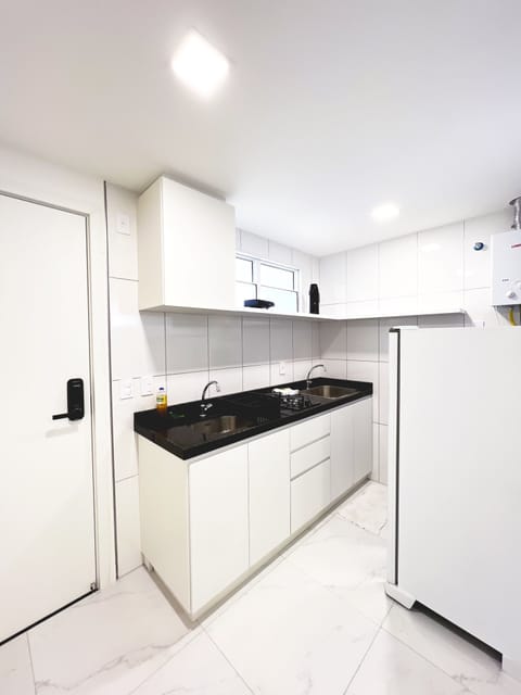 Junior Apartment | Private kitchen | Fridge, microwave, stovetop, blender