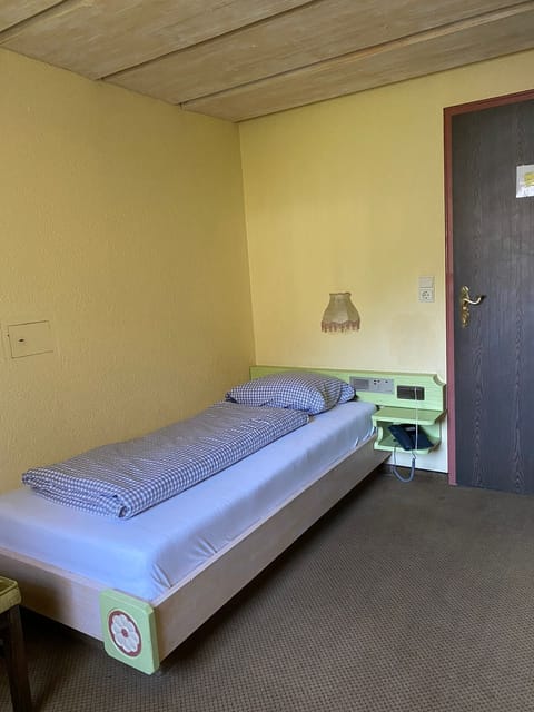 Economy Single Room