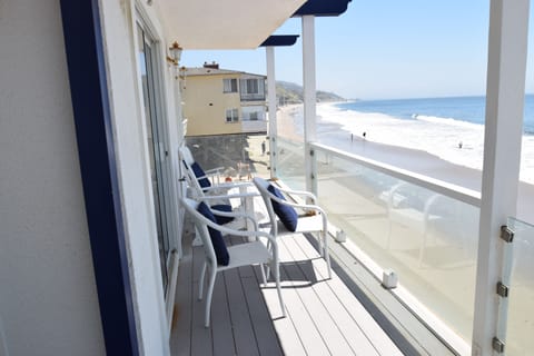 Elite Apartment, 1 Bedroom, Ocean View | Balcony