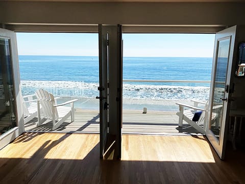 Elite Apartment, 1 Bedroom, Ocean View | Living area | Flat-screen TV, pay movies