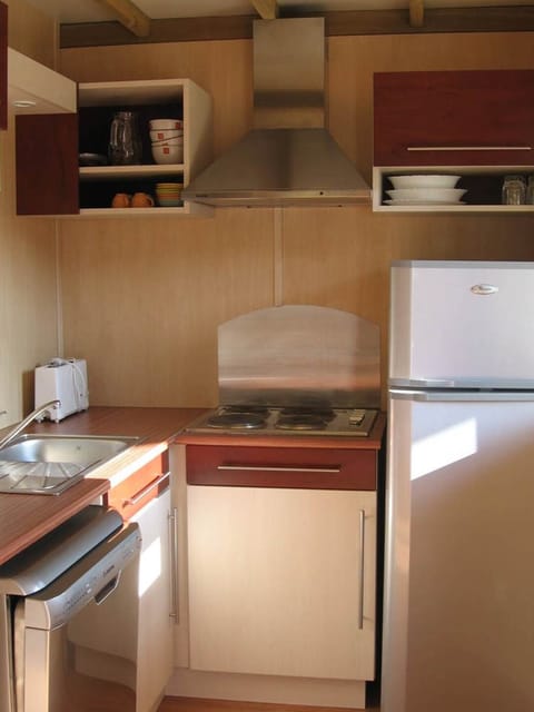 Meriva - Mobil home 4 personnes (05)