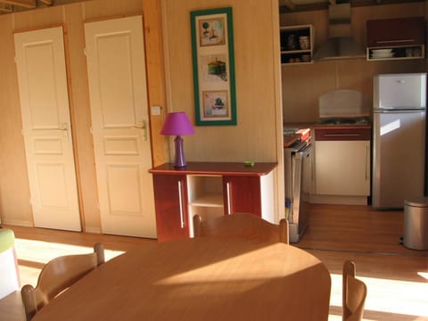 Meriva - Mobil home 4 personnes (04)