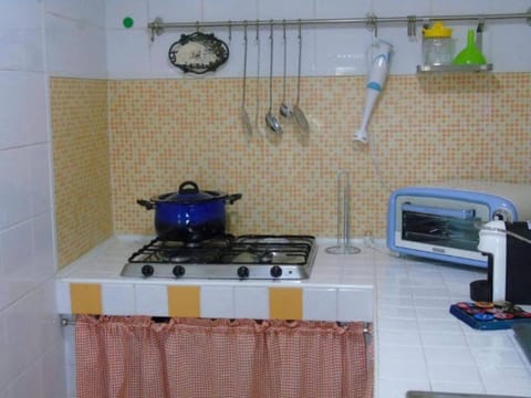 Apartment, 2 Bedrooms, Smoking, Balcony | Private kitchen