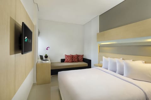 Deluxe Room | In-room safe, desk, free WiFi