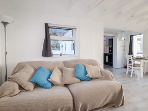 Cottage | Living area