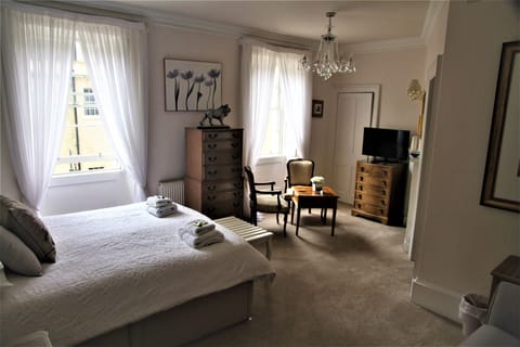 Superior Double Room | Soundproofing, iron/ironing board, free WiFi, bed sheets