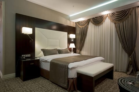 Superior Double Room | Premium bedding, minibar, in-room safe, iron/ironing board