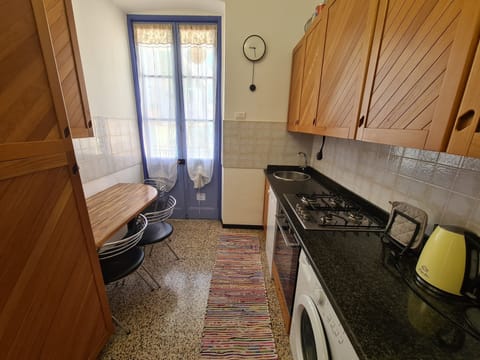 Basic Apartment | Private kitchen | Full-size fridge, microwave, oven, dishwasher