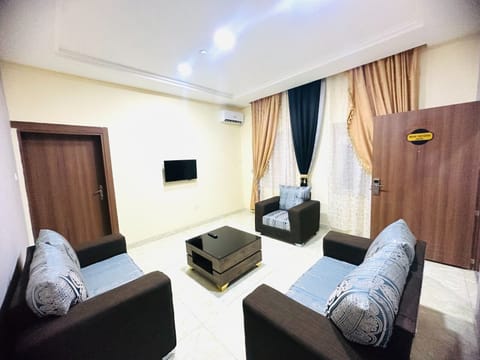 Executive Suite, 1 Bedroom | Bed sheets