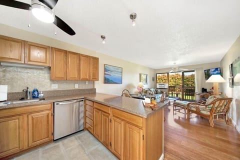 Condo, 2 Bedrooms | Private kitchen | Fridge, oven, coffee/tea maker, toaster