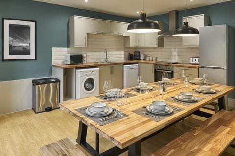 The Falkner Quarters, Liverpool - Host & Stay