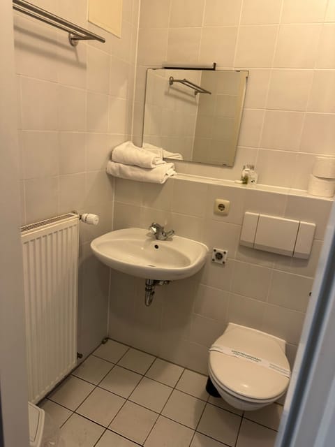 Standard Double Room | Iron/ironing board, free WiFi, bed sheets