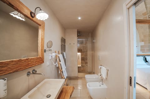 Deluxe Suite With Turkish Bath | Bathroom | Hair dryer, bathrobes, slippers, bidet