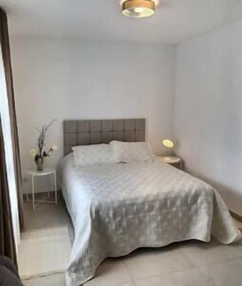 ec936f4f-772b-44fd-897d-3e53e561d79d