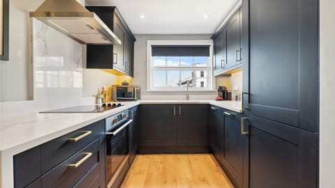 Upper Duke Street Apartment, Liverpool - Host & Stay