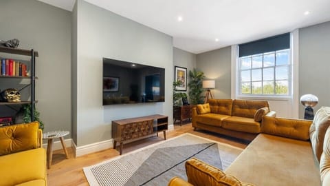 Upper Duke Street Apartment, Liverpool - Host & Stay