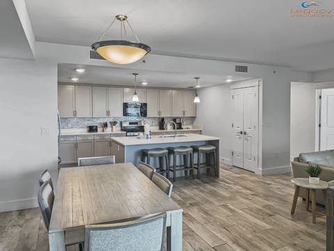 Blu 200 Dining Area and Kitchen