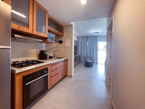 Apartment | Private kitchen | Microwave, oven, cookware/dishes/utensils