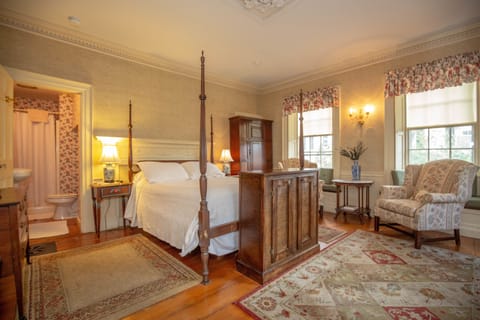 Clark Room (1st Floor) | Individually decorated, individually furnished, iron/ironing board