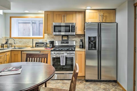 Apartment (1 Bedroom) | Private kitchen | Microwave, oven, stovetop, dishwasher