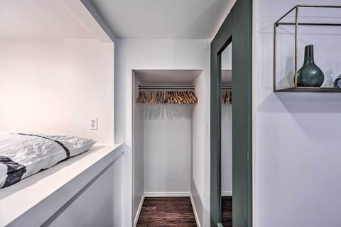 Apartment (1 Bedroom) | Interior