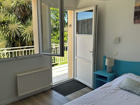 Superior Double Room, 1 Queen Bed | Desk, soundproofing, free WiFi, bed sheets