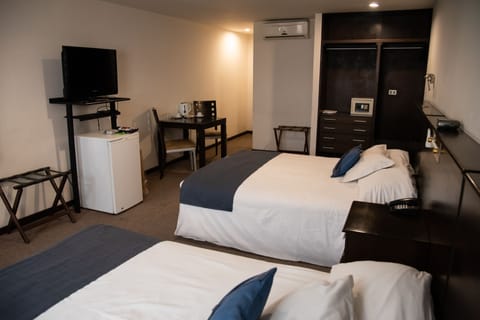 Deluxe Double Room | In-room safe, laptop workspace, soundproofing, free WiFi