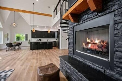 Bf84b270 2193 4042 b5bd 87929656de16