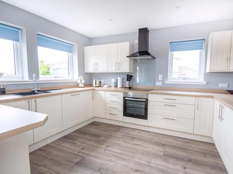 Kitchen/diner | On The Beach, Balintore, near Tain