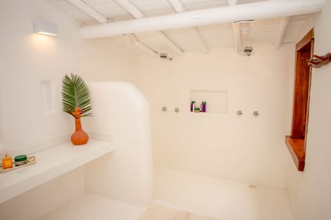 Villa | Bathroom