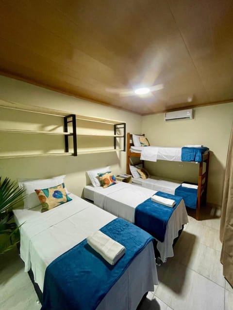 Traditional Quadruple Room | Free WiFi