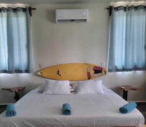 Deluxe Double Room, 1 King Bed, Partial Ocean View | Free WiFi, bed sheets