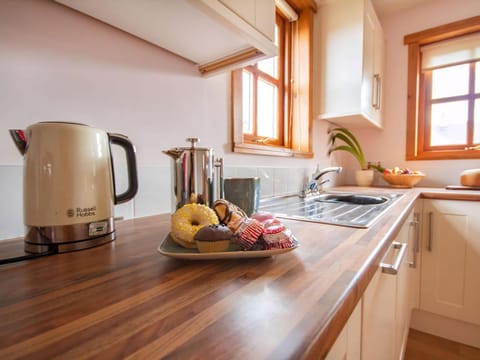 Kitchen | Fernabeg, Tain