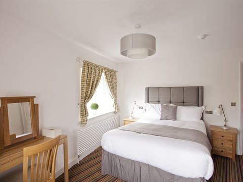 Double Room, Ensuite (No 1)