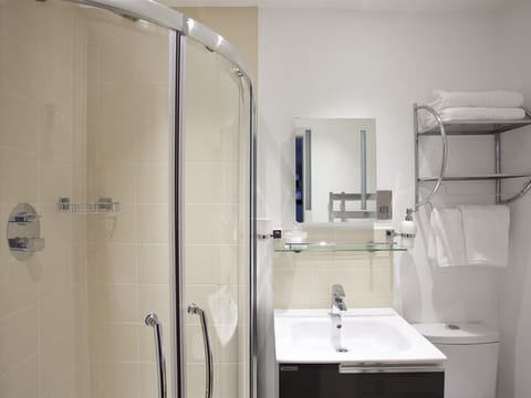 Standard Double Room, Ensuite (No 2) | Bathroom