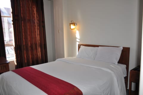 Comfort Double Room | Desk, free WiFi, bed sheets