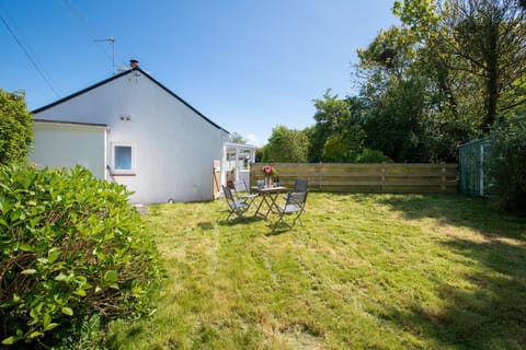 Ty Capel Bach Garden