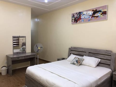 Executive Apartment | In-room safe, soundproofing, free WiFi