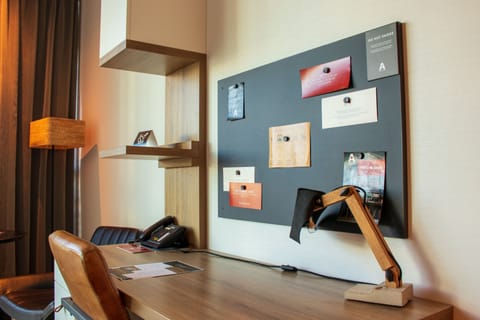 Superior Twin Room | In-room safe, desk, laptop workspace, soundproofing