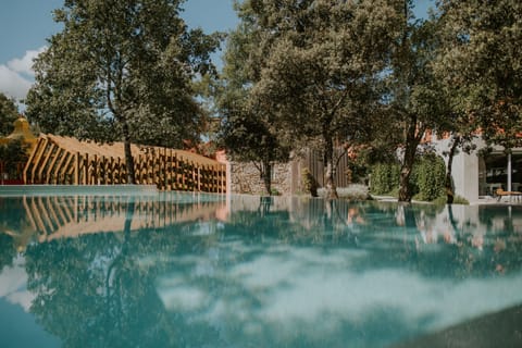 Outdoor pool, pool umbrellas, sun loungers