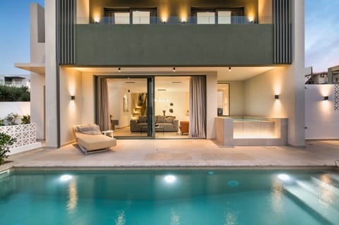 front villa pool area