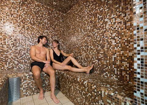 Sauna, spa tub, steam room, hot springs, Turkish bath